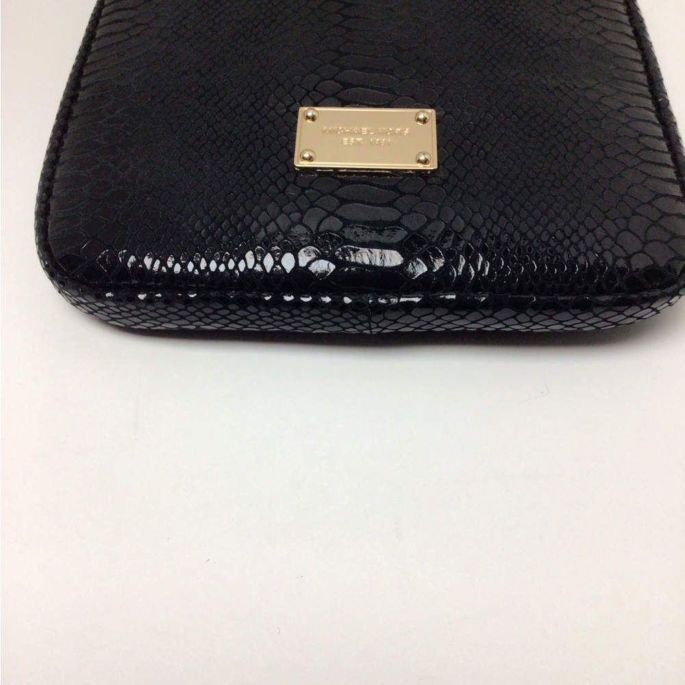 MICHAEL Michael Kors Black Reptile Print Leather Case for iPad/Kindle - Picture 3 of 6